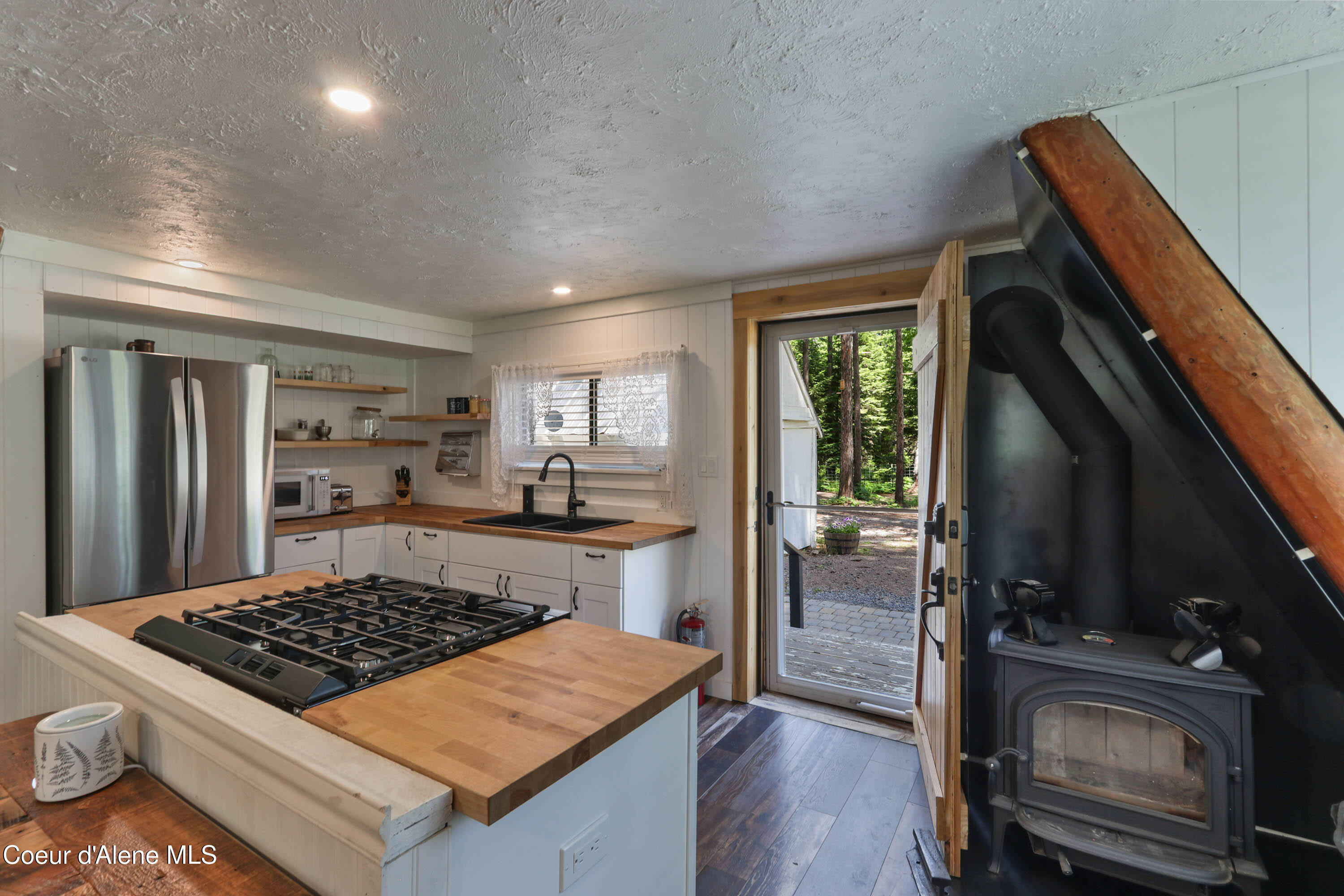 475 Dry Creek Road Clark Fork, ID 83811 - Photo 6 of 53 Kitchen