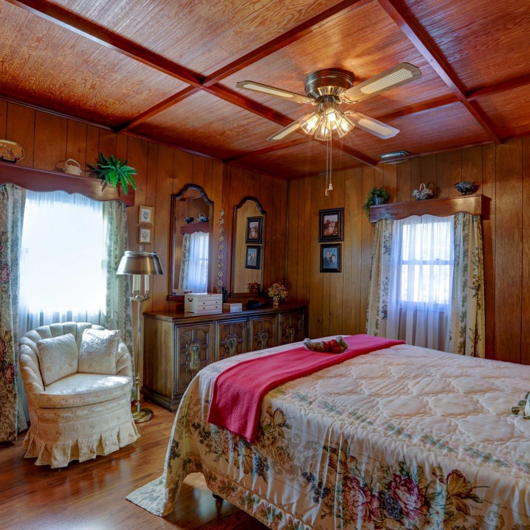 4702 Wilson Road Big Stone Gap, VA 24219 - Photo 55 of 72 053F66D2-09AE-4E18-AAA5-947CBEEFDDA5