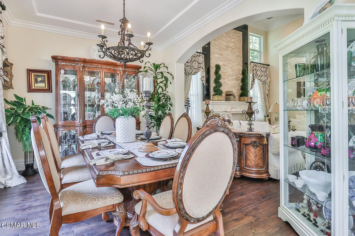 605 Noble Road Simi Valley, CA 93065 - Photo 22 of 97 cLiving and Dining5