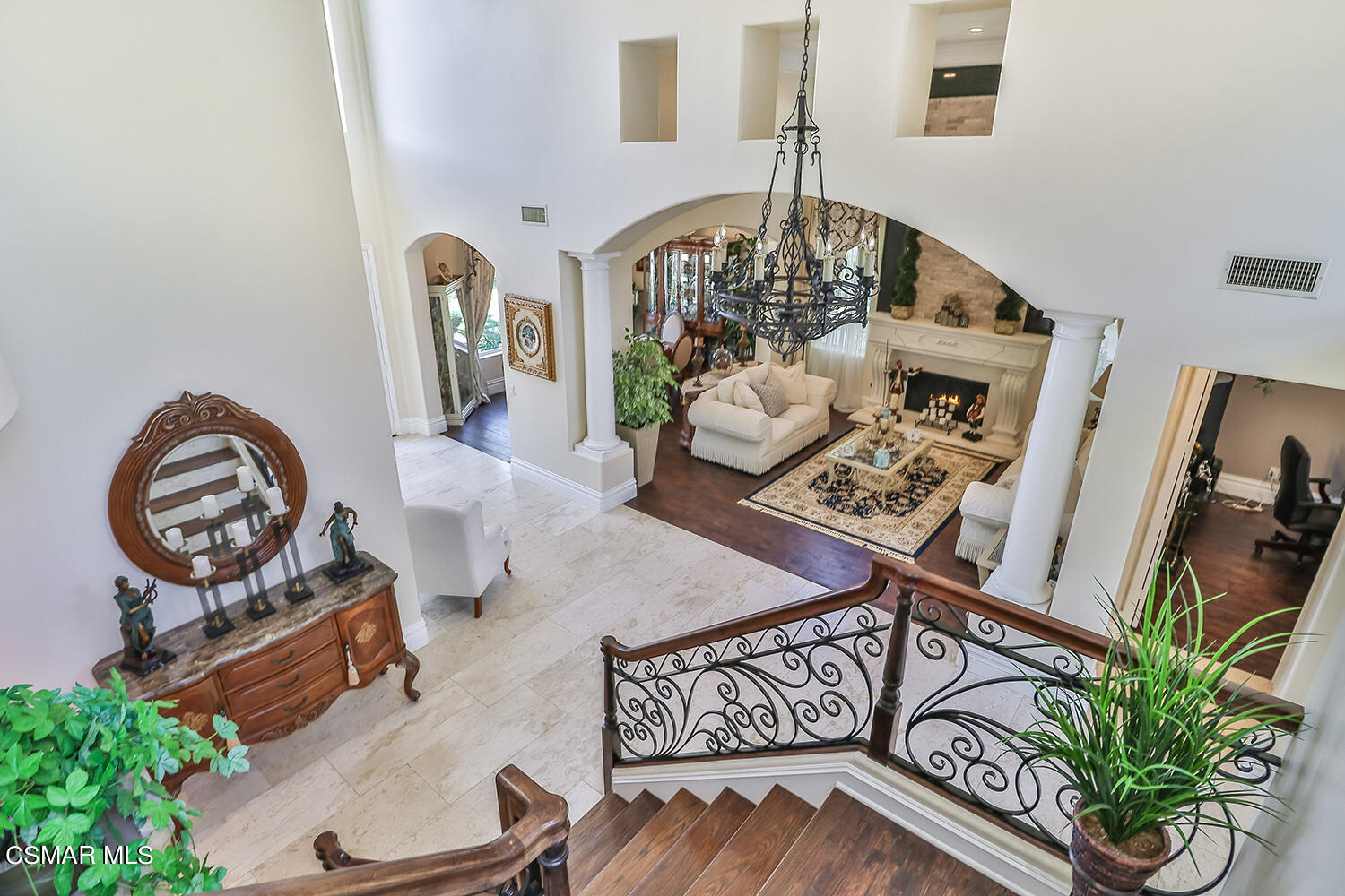 605 Noble Road Simi Valley, CA 93065 - Photo 48 of 97 iStairs and Landing1