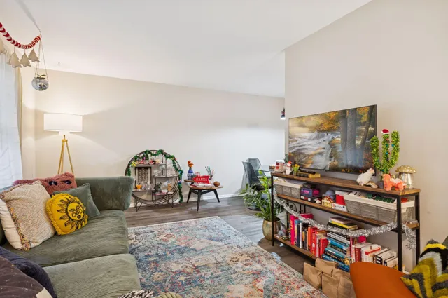 $650,000 | 3513 Emerson Avenue South, Minneapolis, MN 55408