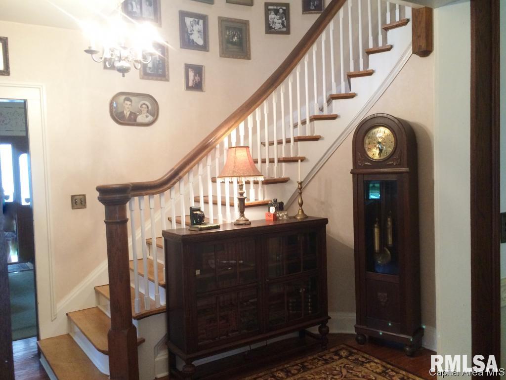 1333 Dial Court Springfield, IL 62704 - Photo 6 of 32 Gallery Image 6