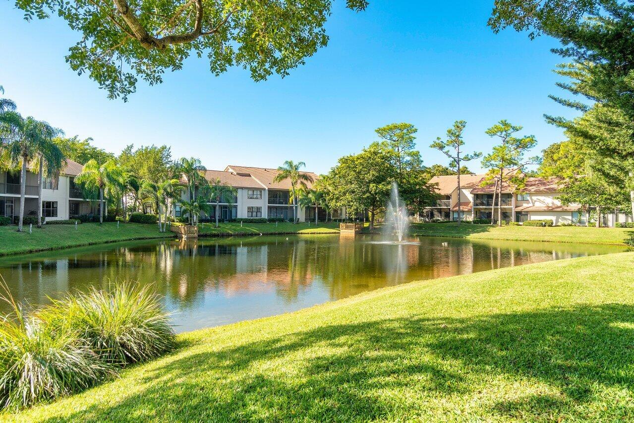 5591 Coach House Circle, Unit H Boca Raton, FL 33486 - Photo 24 of 30 025-5591CoachHouseCircle-BocaRaton-FL-33