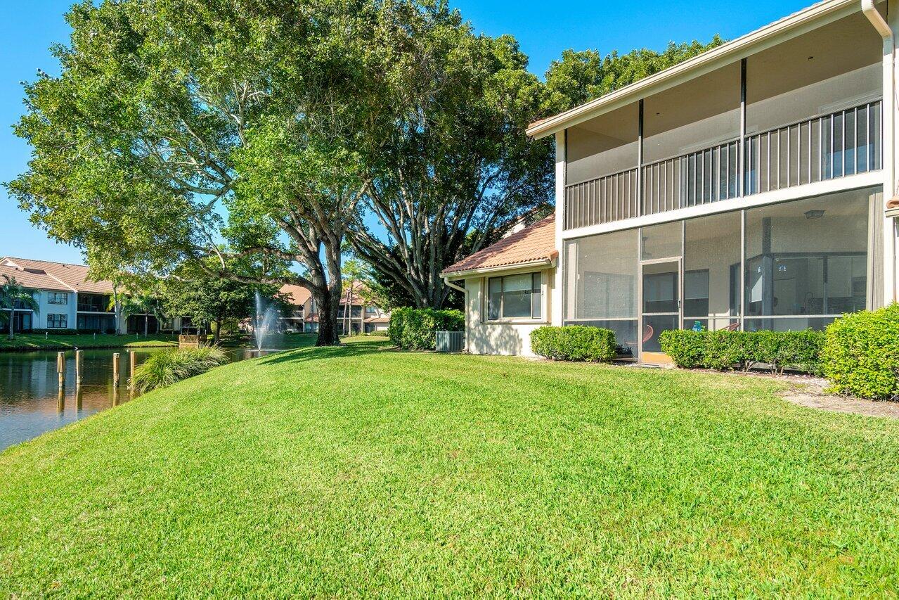 5591 Coach House Circle, Unit H Boca Raton, FL 33486 - Photo 25 of 30 027-5591CoachHouseCircle-BocaRaton-FL-33