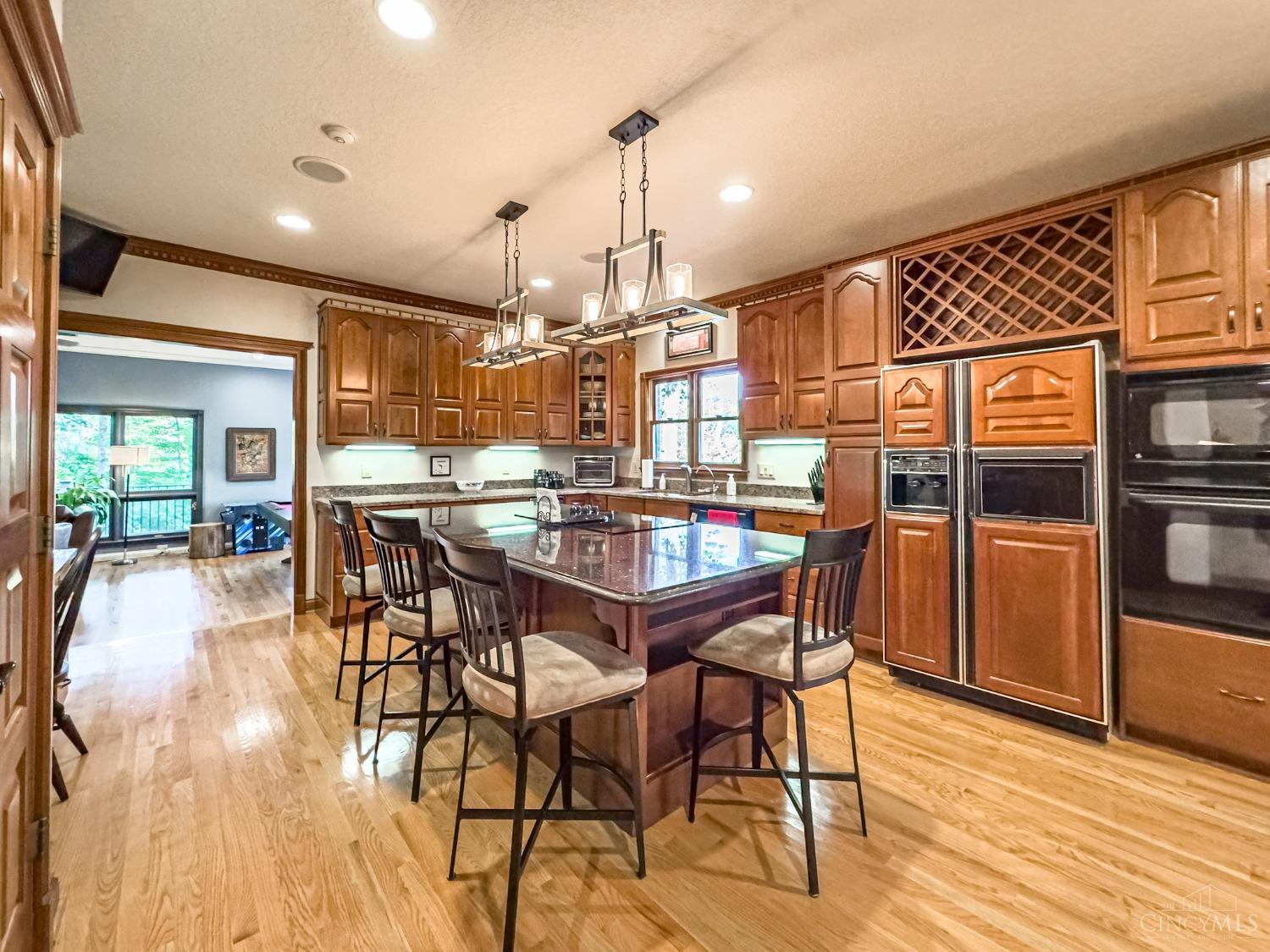3831 Sunburst Ridge Lane Cincinnati, OH 45248 - Photo 11 of 44