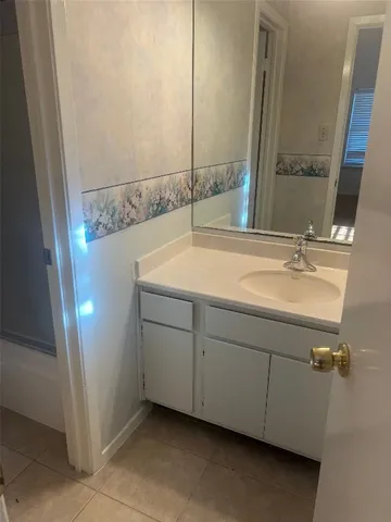 $1,375 | 1515 West Braker Lane, Unit B, Austin, TX 78758