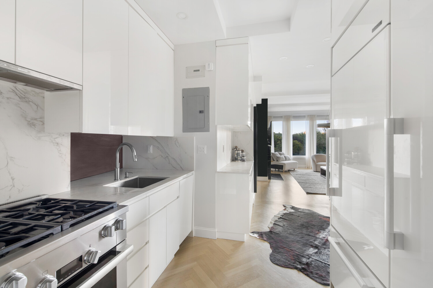 100 Central Park South, Unit 6A Manhattan, NY 10019 - Photo 8 of 14