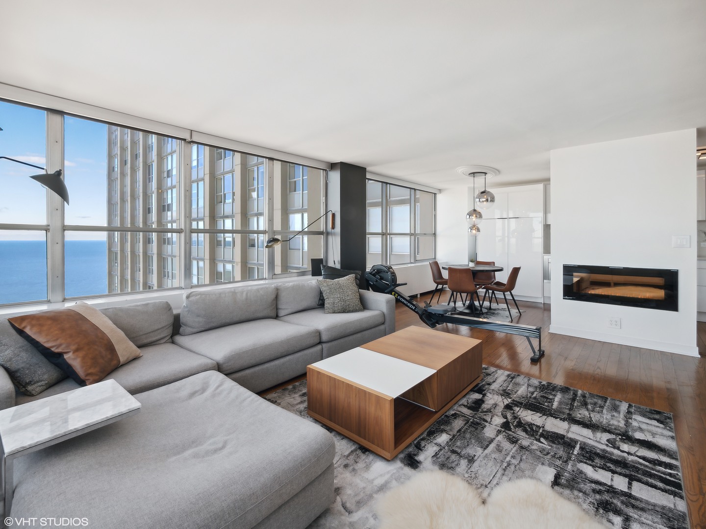 655 West Irving Park Road, Unit 4910 Chicago, IL 60613 - Photo 4 of 25