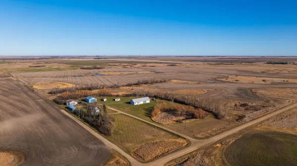 $1 | 9410 53rd Avenue Northeast, Perth, ND 58363