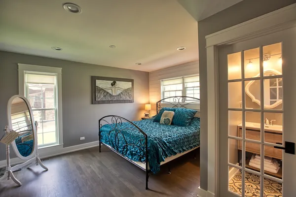 $1,199,000 | 1645 Forest Drive, Glenview, IL 60025