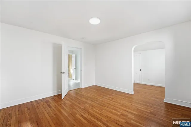 $2,900 | 85 Beckwith Place, Unit 2, Rutherford, NJ 07070