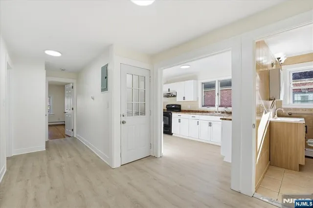 $2,900 | 85 Beckwith Place, Unit 2, Rutherford, NJ 07070