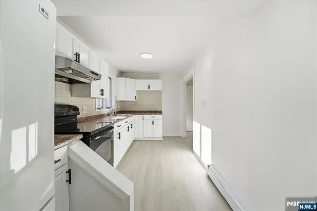 $2,900 | 85 Beckwith Place, Unit 2, Rutherford, NJ 07070