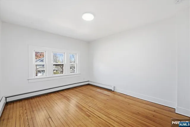 $2,900 | 85 Beckwith Place, Unit 2, Rutherford, NJ 07070