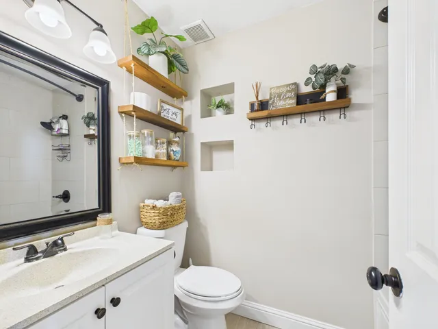 $2,600 | 38 Cape Drive Northwest, Fort Walton Beach, FL 32548