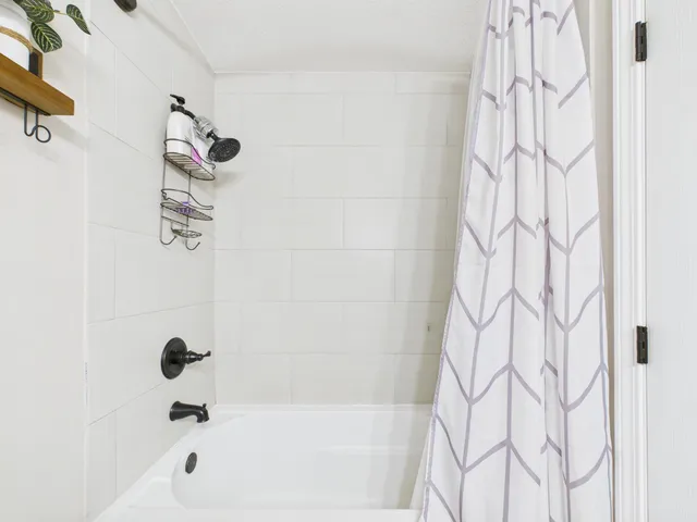 $2,600 | 38 Cape Drive Northwest, Fort Walton Beach, FL 32548