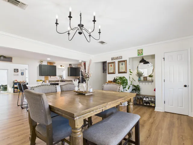 $2,600 | 38 Cape Drive Northwest, Fort Walton Beach, FL 32548