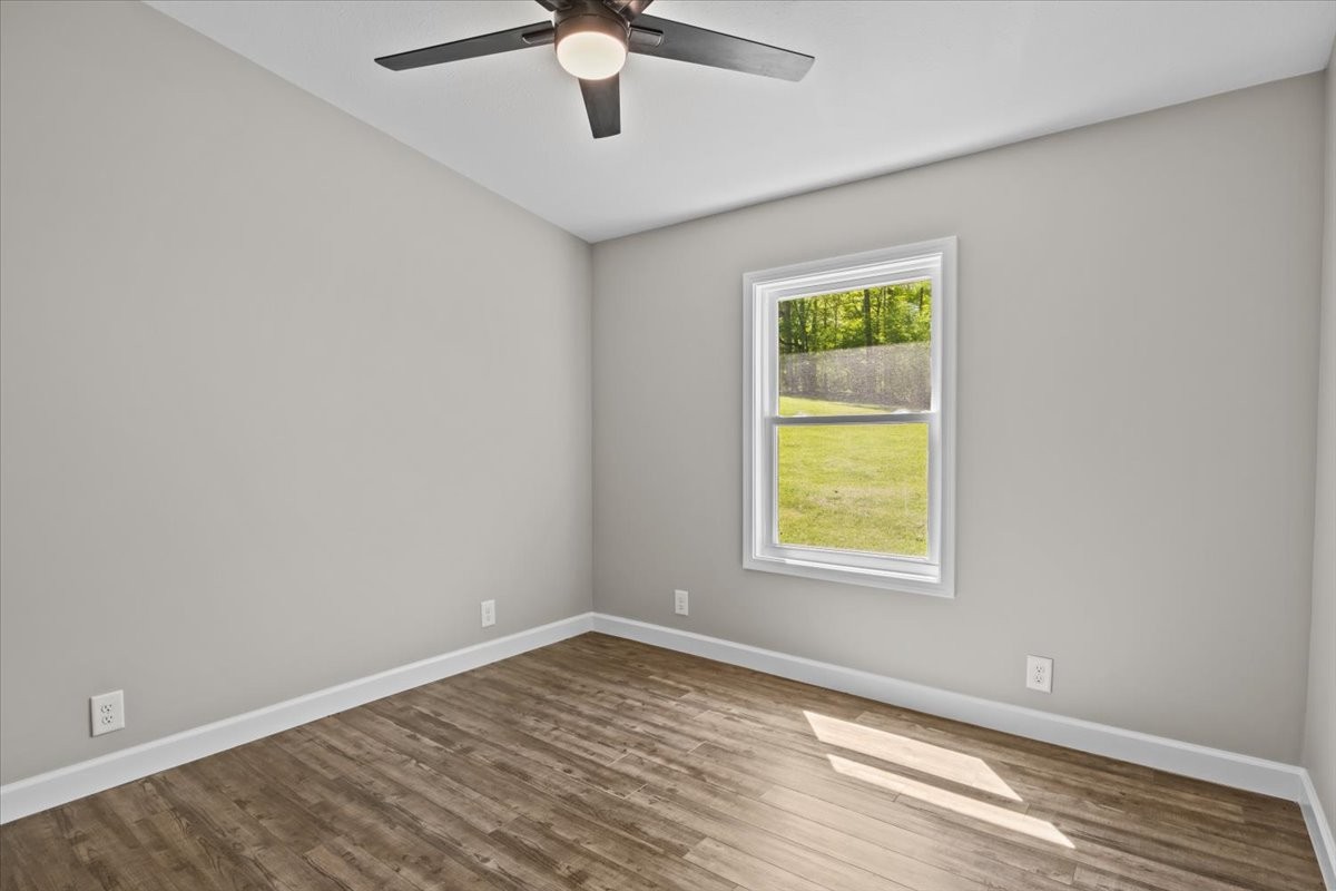 129 Trotter Access Road Waverly, TN 37185 - Photo 23 of 42 Gallery Image 23