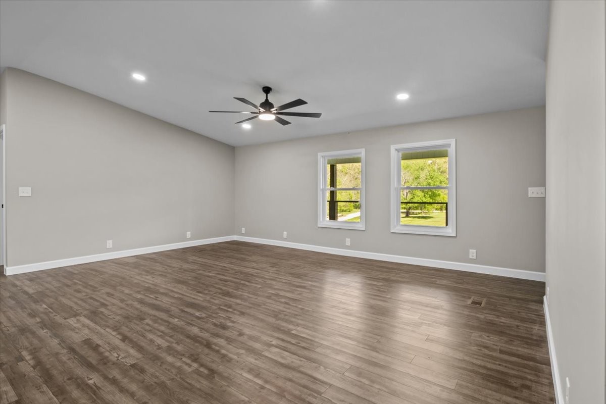 129 Trotter Access Road Waverly, TN 37185 - Photo 7 of 42 Gallery Image 7