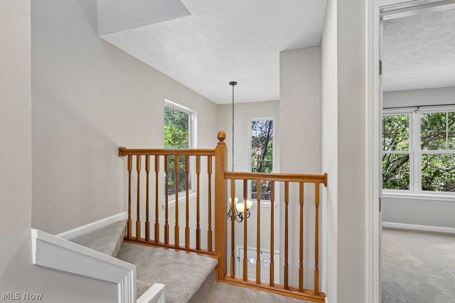 615 Literary Road Cleveland, OH 44113 - Photo 22 of 40