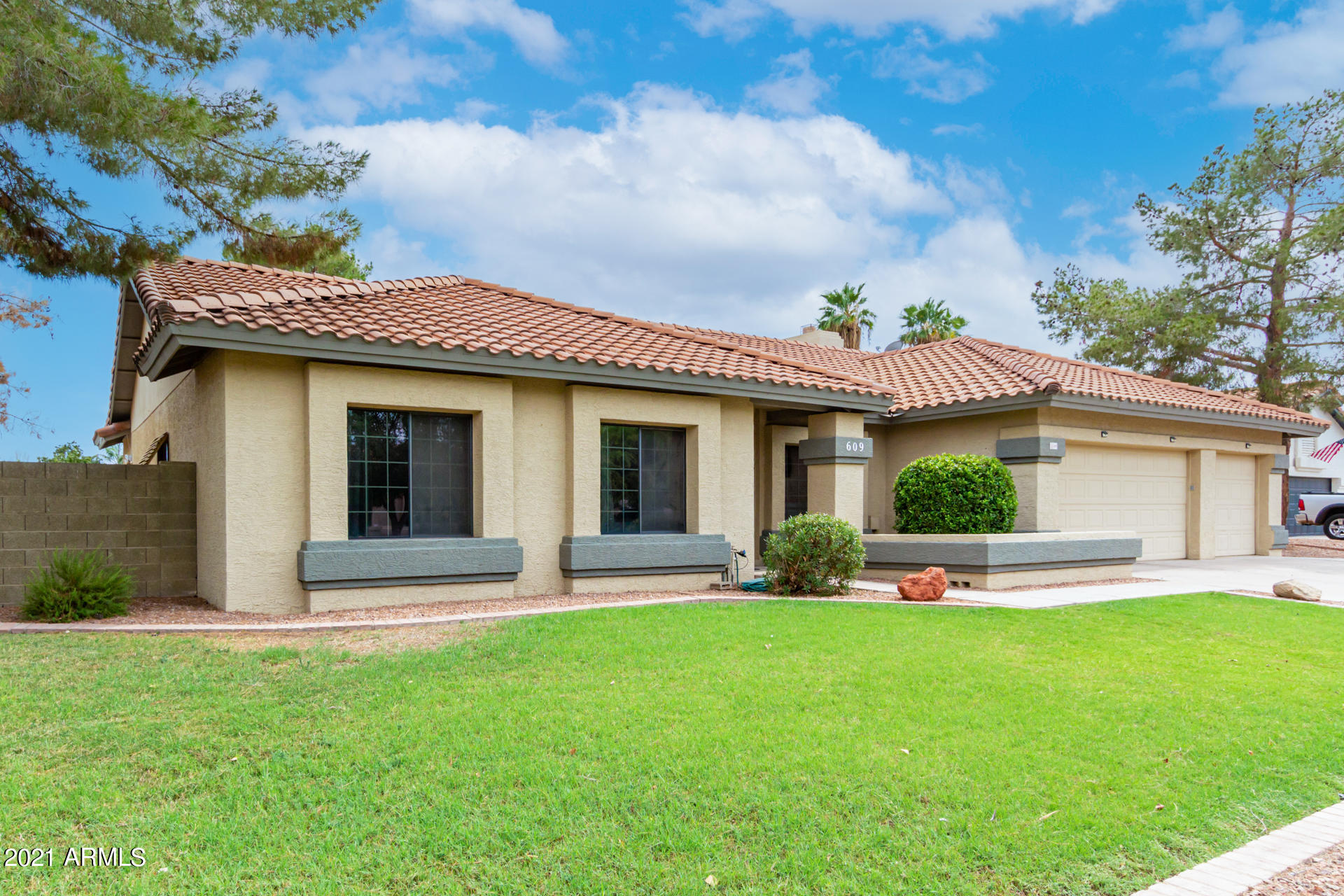 609 East Silver Creek Road Gilbert, AZ 85296 - Photo 1 of 40 03 - Silver Creek