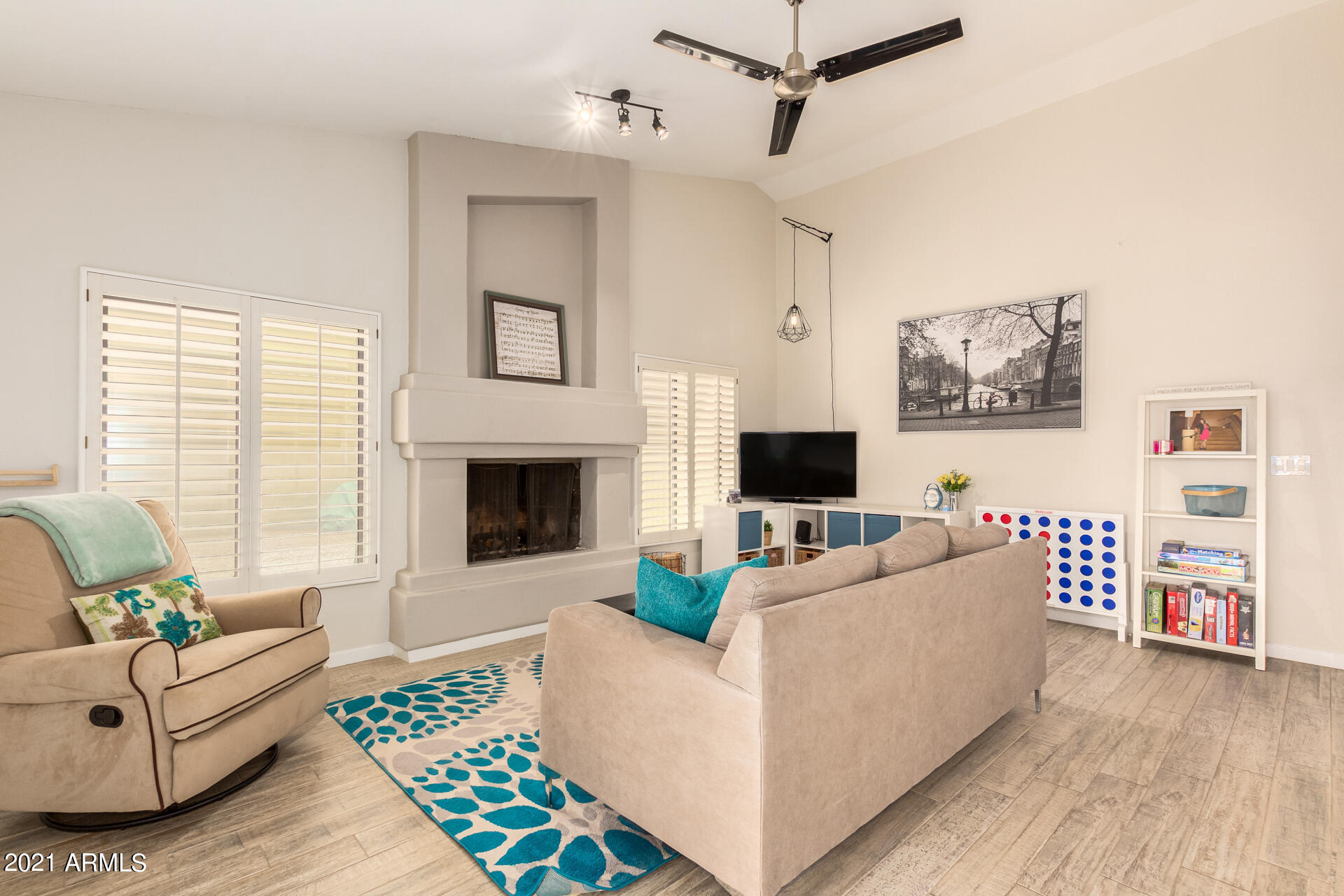 609 East Silver Creek Road Gilbert, AZ 85296 - Photo 13 of 40 14 - Silver Creek