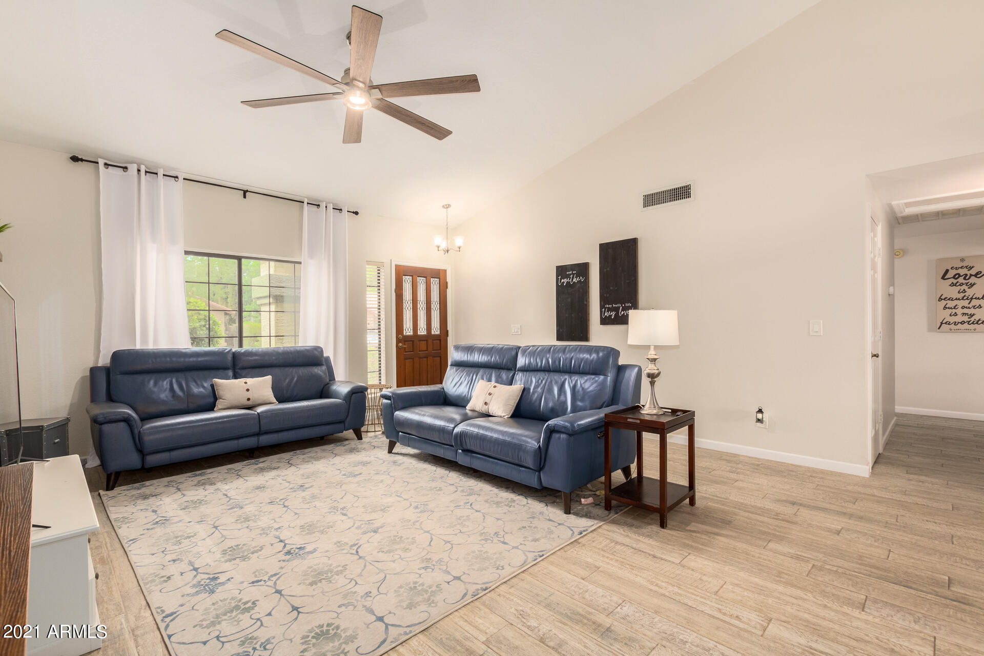 609 East Silver Creek Road Gilbert, AZ 85296 - Photo 6 of 40 07 - Silver Creek