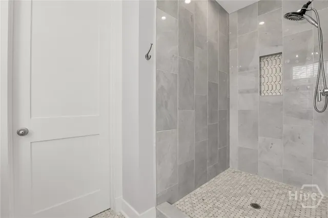 $5,400 | 705 Howard Street, Savannah, GA 31401