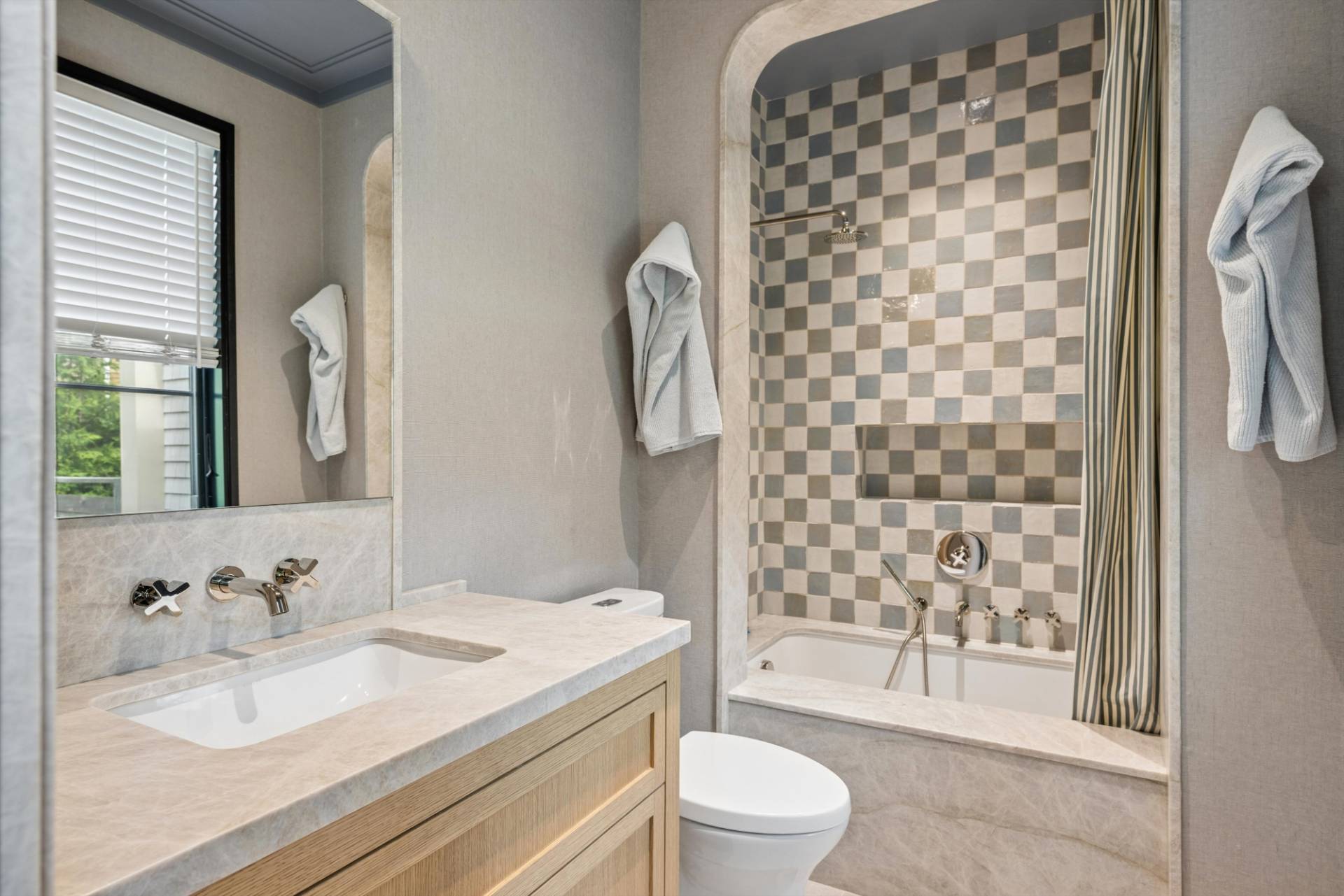 14 Rutland Road East Hampton, NY 11937 - Photo 15 of 33 Gallery Image 15