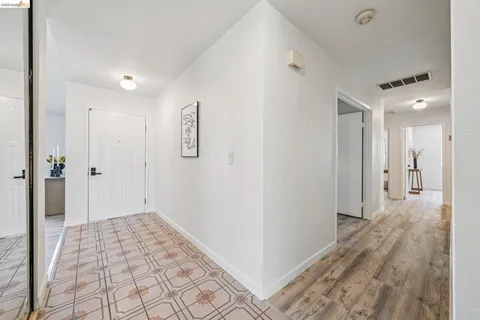$895,000 | 5672 Torrey Pine Court, El Sobrante, CA 94803