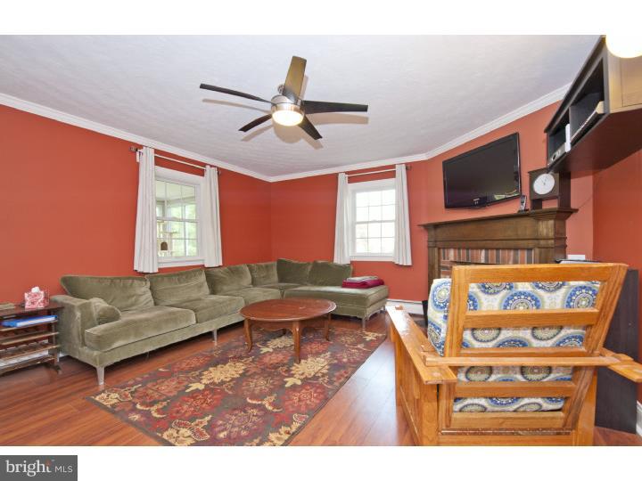 124 Marcella Road Wilmington, DE 19803 - Photo 10 of 21 Family Room