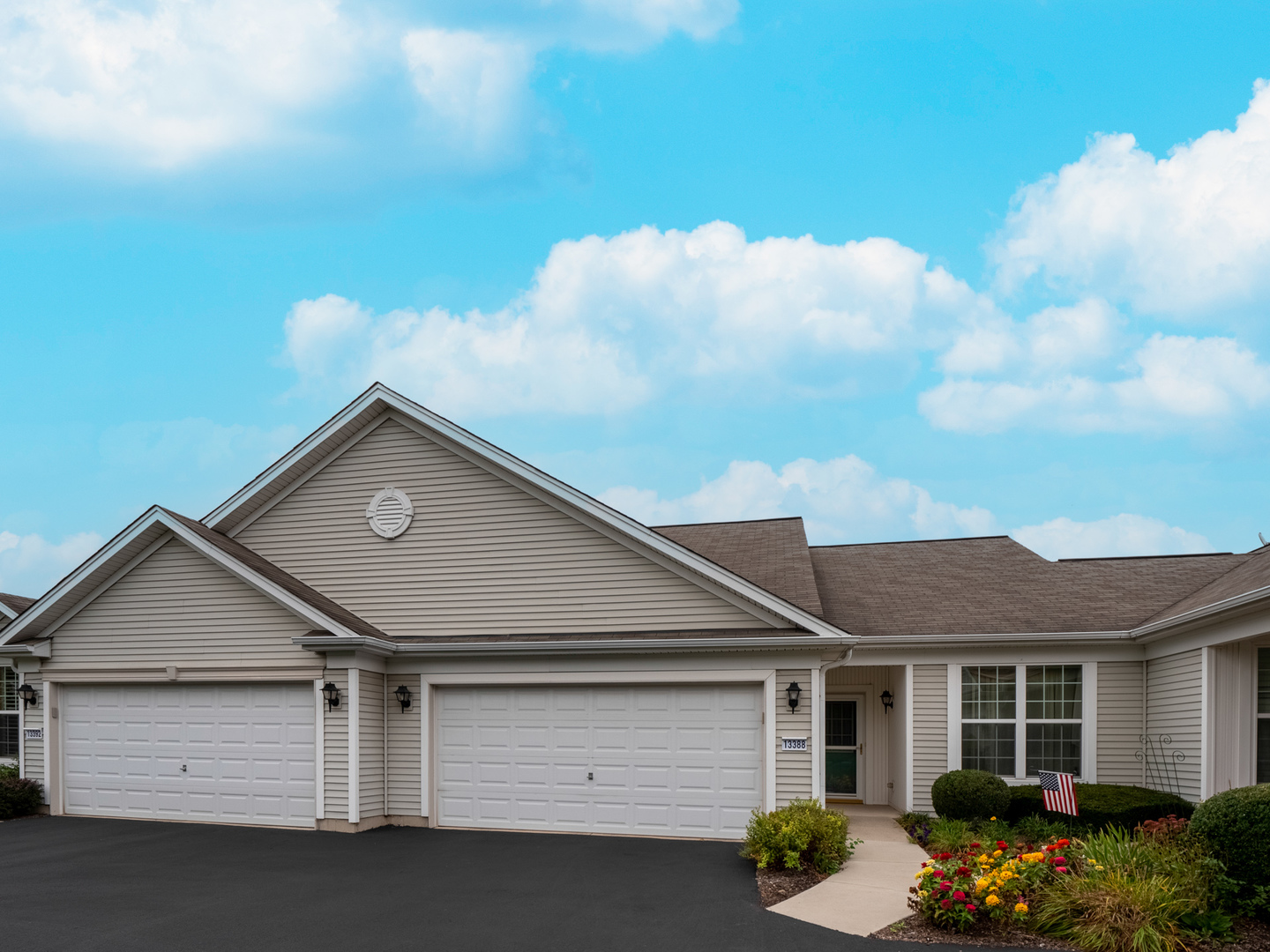 13388 Delaney Road Huntley, IL 60142 - Photo 2 of 27