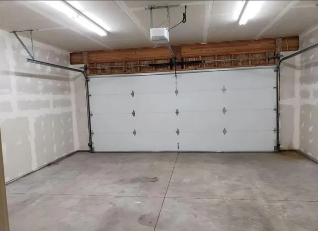 $649,900 | 1919 North Flora Road, Spokane Valley, WA 99016