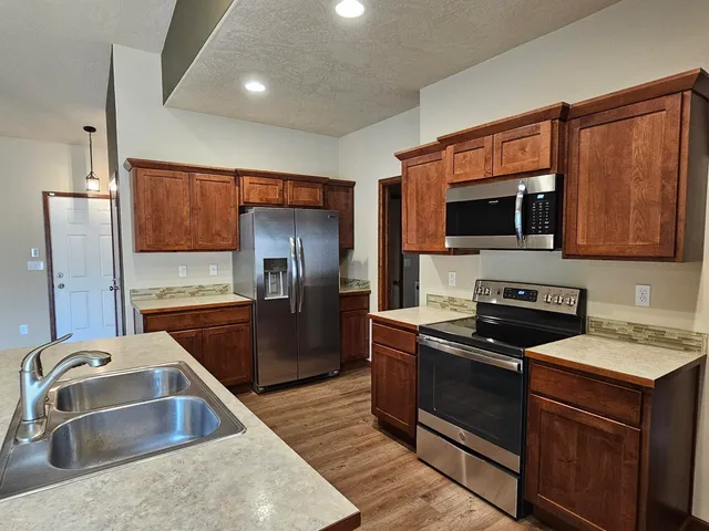 $649,900 | 1919 North Flora Road, Spokane Valley, WA 99016