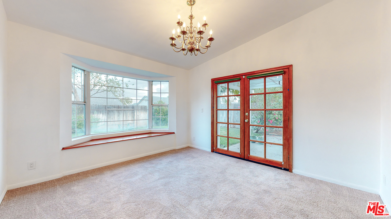 5235 Hallmark Street Riverside, CA 92505 - Photo 9 of 44
