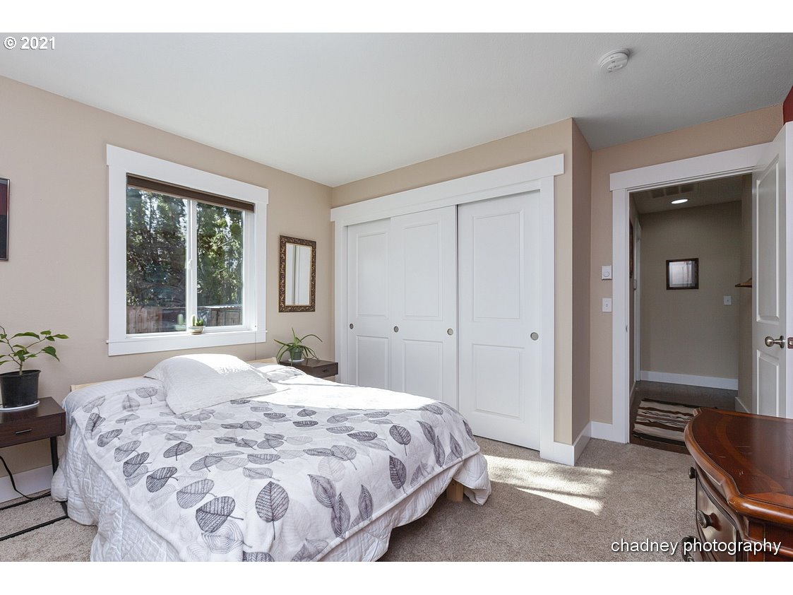 4910 Southeast Chase Road Gresham, OR 97080 - Photo 16 of 32 Gallery Image 16