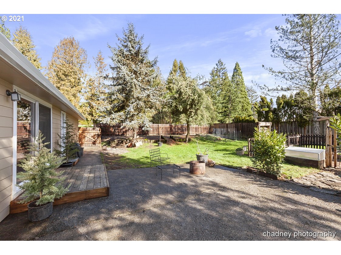 4910 Southeast Chase Road Gresham, OR 97080 - Photo 25 of 32 Gallery Image 25