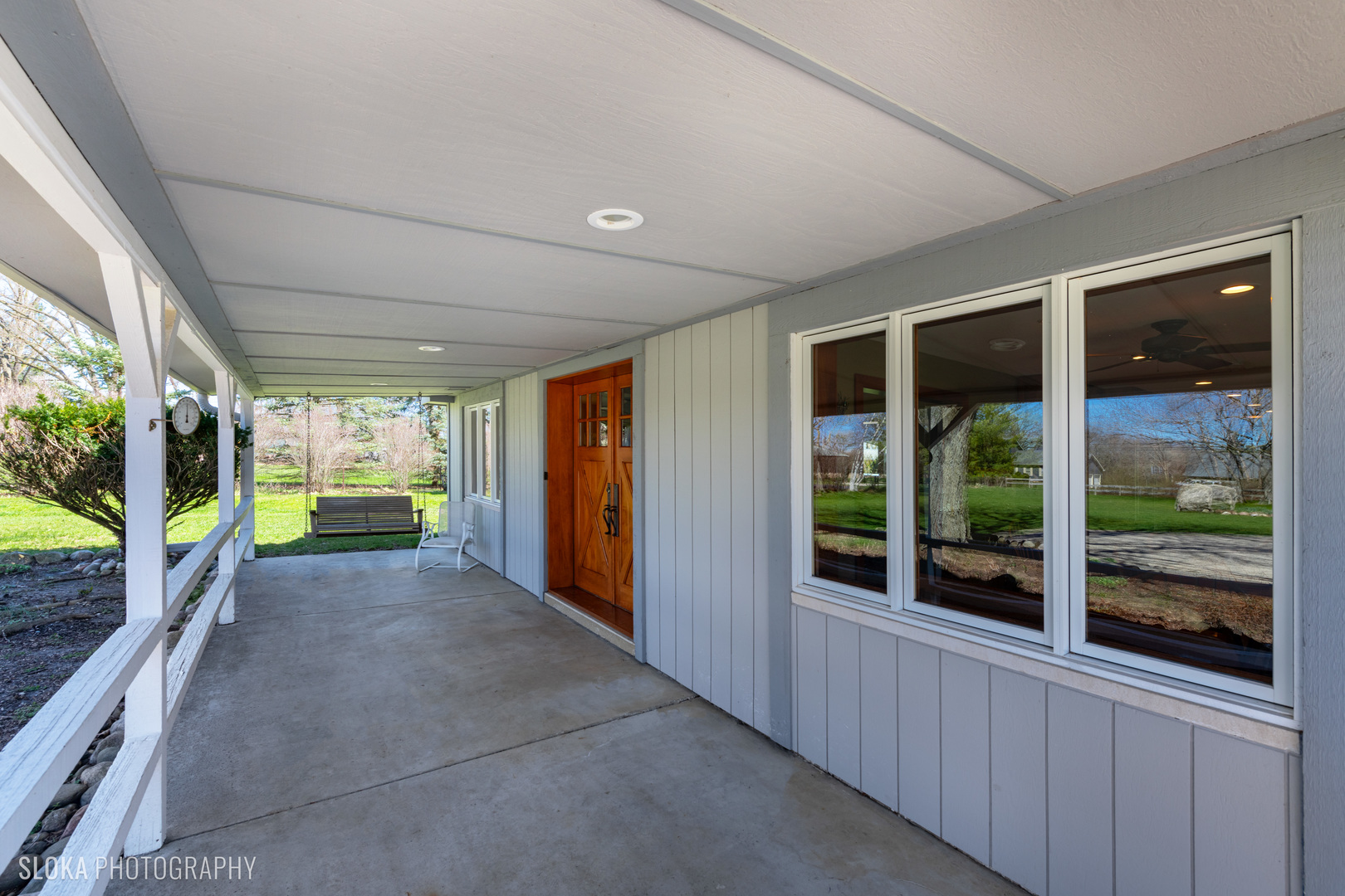 2401 West Wright Road Prairie Grove, IL 60012 - Photo 3 of 60 a view of a porch