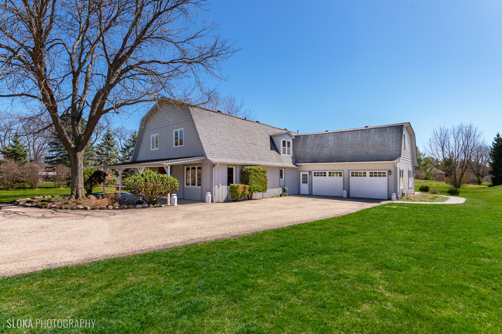 2401 West Wright Road Prairie Grove, IL 60012 - Photo 42 of 60 a front view of house with yard and green space