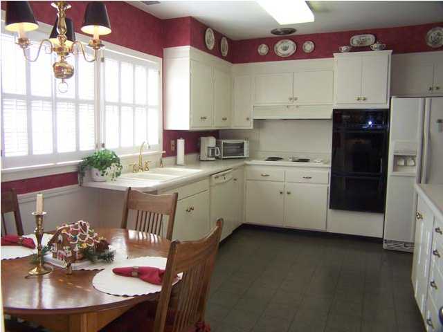 2557 Cherosen Road Louisville, KY 40205 - Photo 4 of 13 Additional Photo