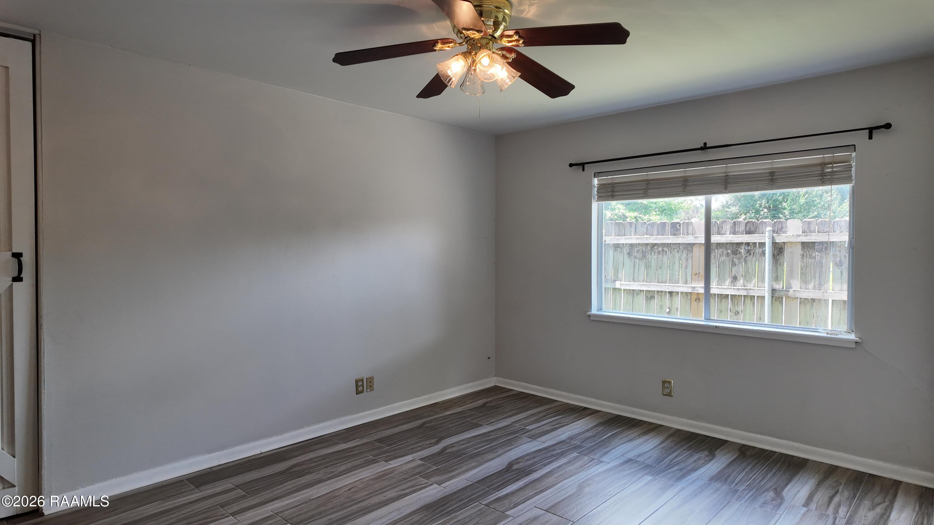 220 Doucet Rd 08