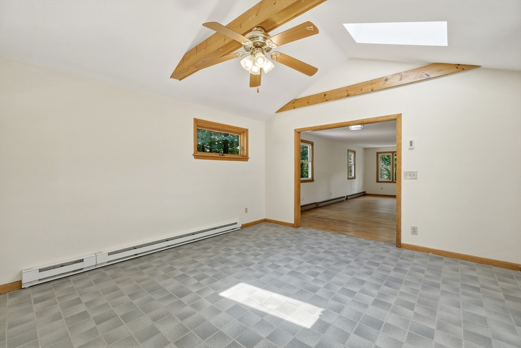 418 State Street Amherst, MA 01002 - Photo 15 of 39