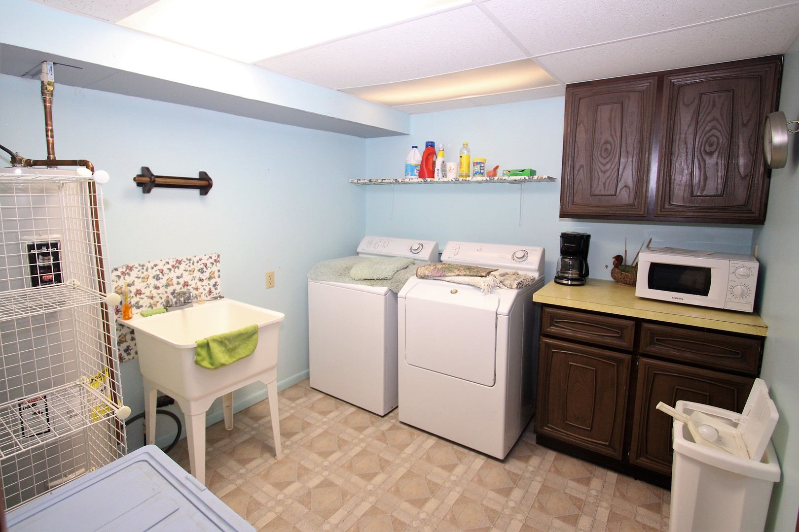 23815 Hickory Lane Minooka, IL 60447 - Photo 24 of 30 a utility room with cabinets washer and dryer
