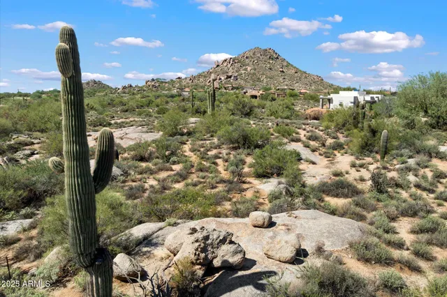 $2,519,400 | 8082 East Dove Valley Road, Scottsdale, AZ 85266