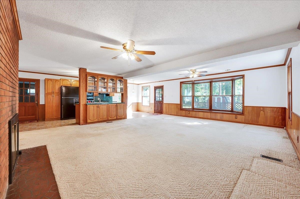 6209 Arrington Road Raleigh, NC 27607 - Photo 6 of 34 Family Room