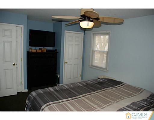 35 Tunison Road New Brunswick, NJ 08901 - Photo 11 of 23 Gallery Image 11
