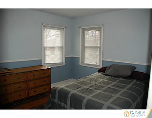 35 Tunison Road New Brunswick, NJ 08901 - Photo 12 of 23 Gallery Image 12
