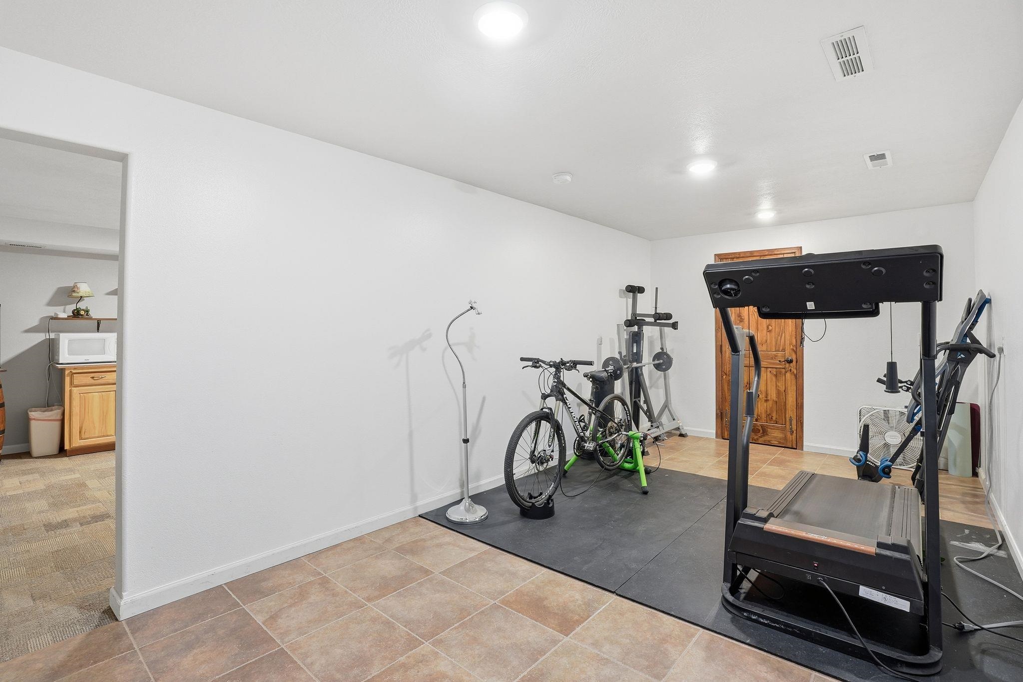 507 East Ziegler Lane Colbert, WA 99005 - Photo 26 of 37