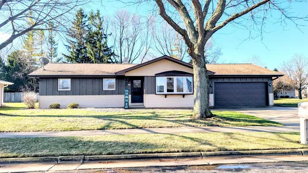 $249,900 | 445 La Vesta Court, Brillion, WI 54110