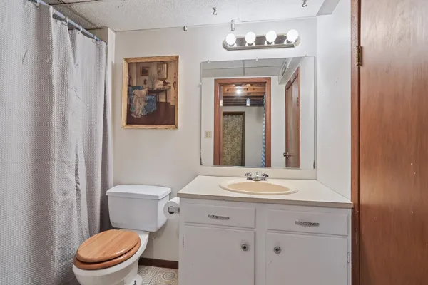 $249,900 | 445 La Vesta Court, Brillion, WI 54110